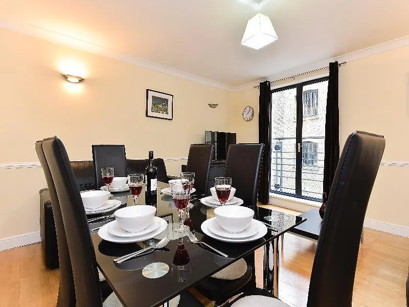 Beautiful 4-Bedroom Flat In London Bridge/Borough! 0*,  Reino Unido