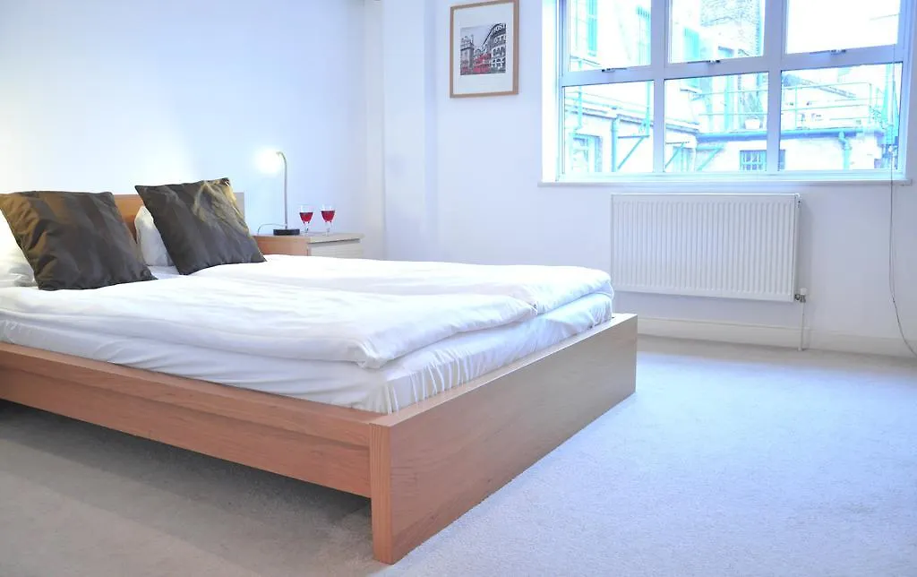 Beautiful 4-Bedroom Flat In London Bridge/Borough! 0*,  United Kingdom