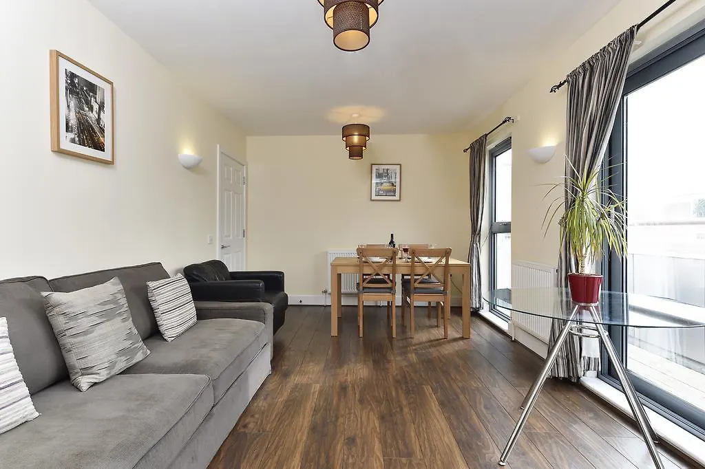 Apartment Beautiful 4-Bedroom Flat In London Bridge/Borough!