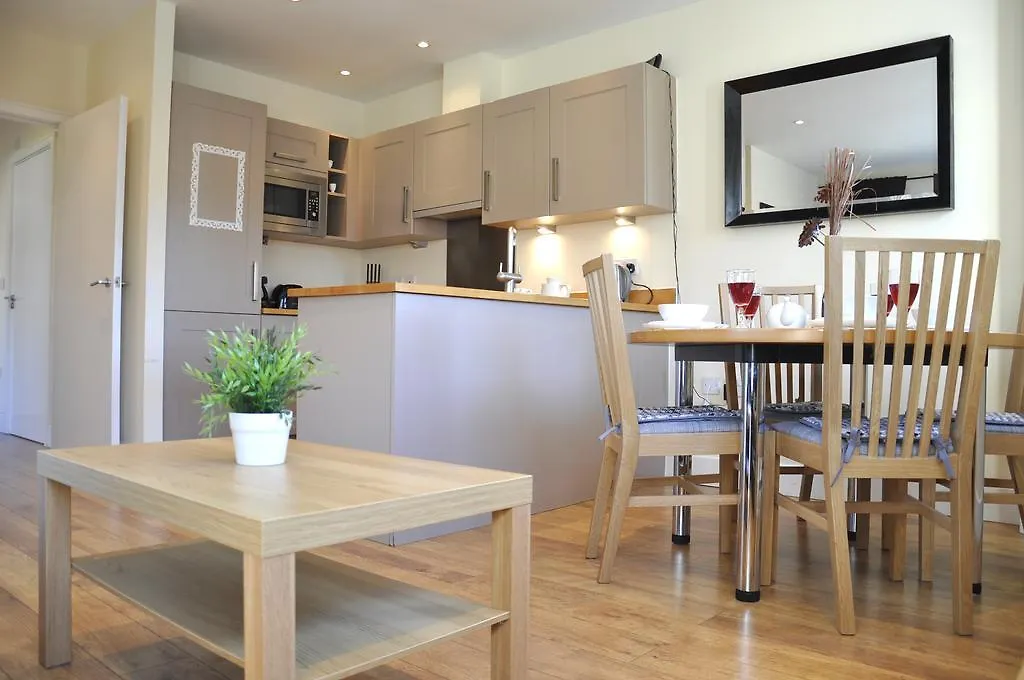 Apartment Beautiful 4-Bedroom Flat In London Bridge/Borough!