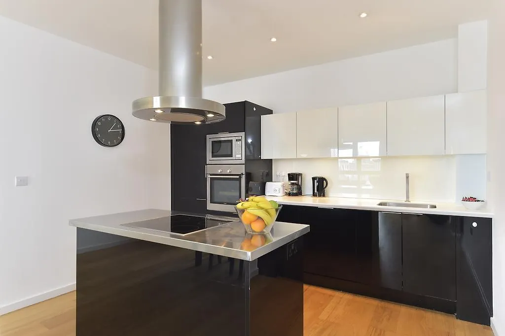 Beautiful 4-Bedroom Flat In London Bridge/Borough!