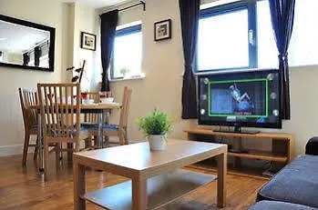 Beautiful 4-Bedroom Flat In London Bridge/Borough! Apartment